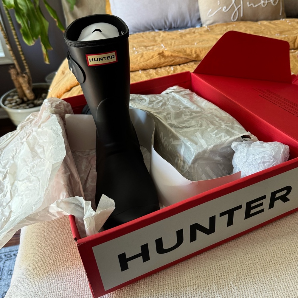 NWT HUNTER Original Short Rain Boots Black Size 10 - Picture 2 of 7